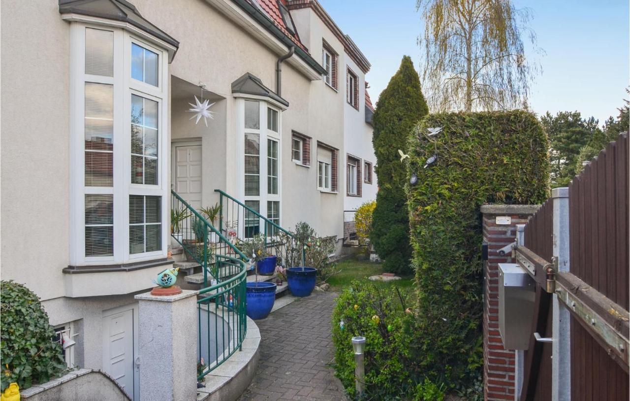 2 Bedroom Lovely Home In Berlijn Buitenkant foto